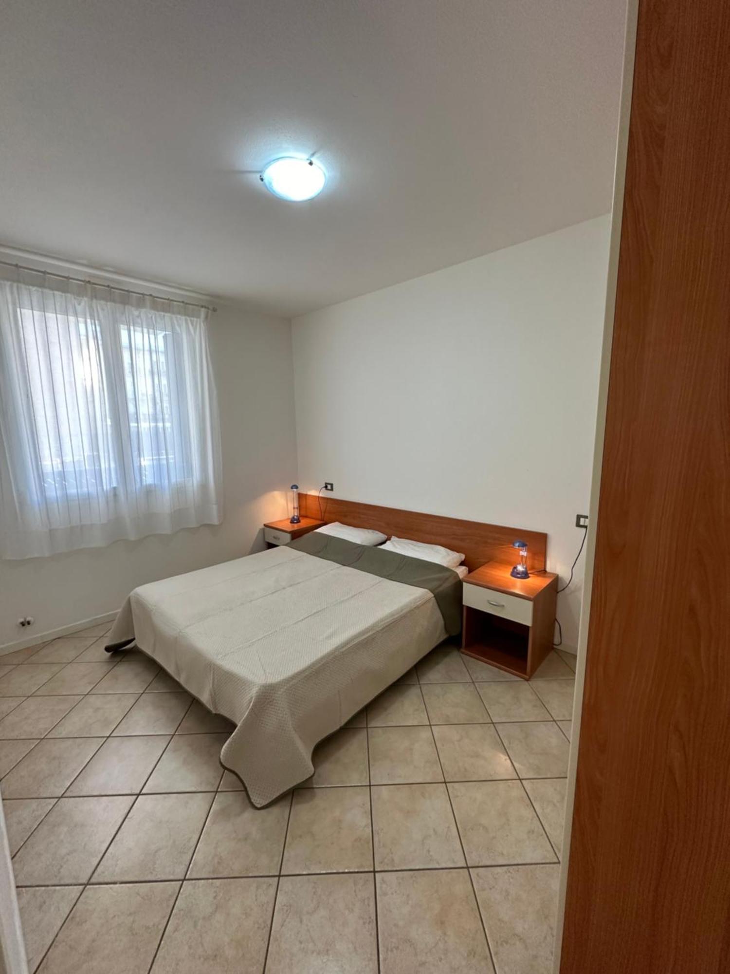 Residence Stefania Appartamenti Piano Terra - Agenzia Cocal Каорле Екстериор снимка