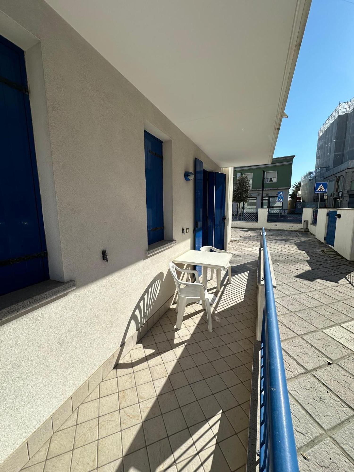 Residence Stefania Appartamenti Piano Terra - Agenzia Cocal Каорле Екстериор снимка