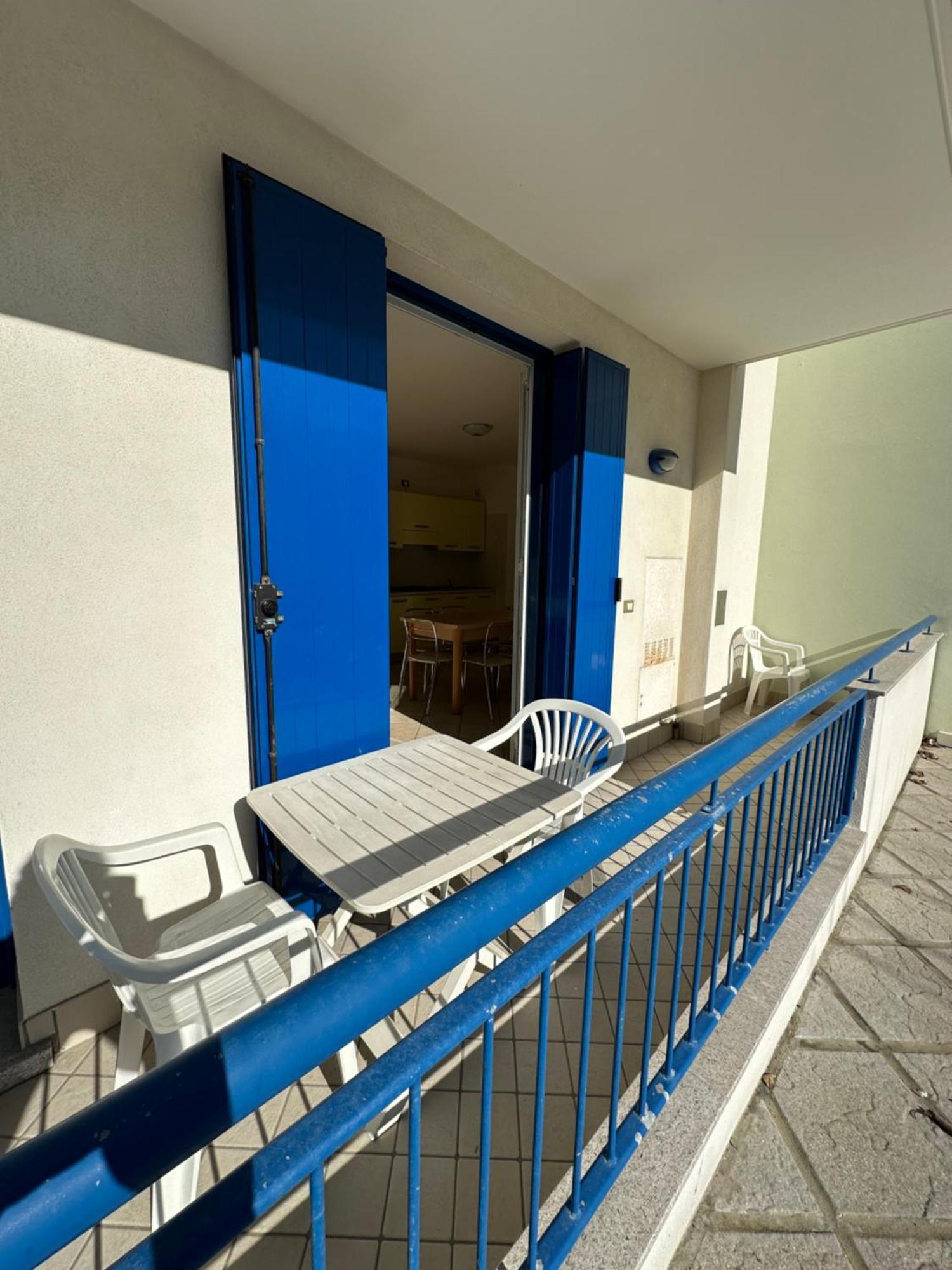 Residence Stefania Appartamenti Piano Terra - Agenzia Cocal Каорле Екстериор снимка